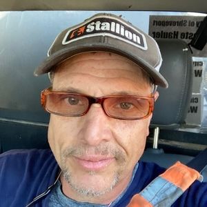 Meet your Posher, Todd